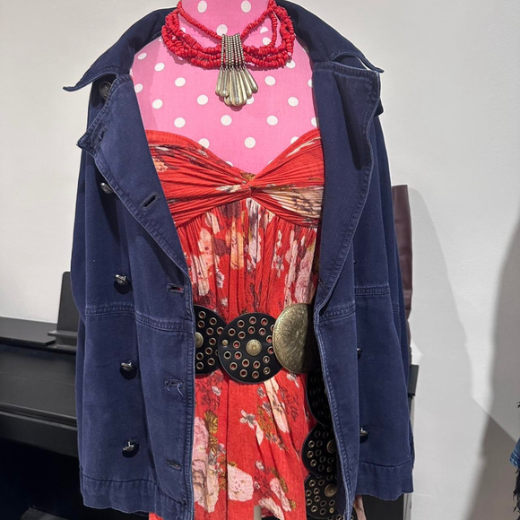 dresses - Picture 6 of 8